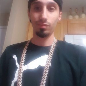 Meet your Posher, Izzat